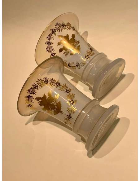 Pair Of Opaline Vases "soap bubble". - Opalines, enameled glasses-Bozaart