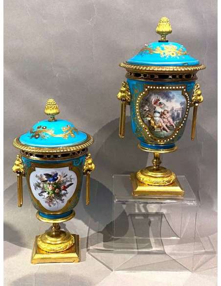 Pair Of Covered Vases, Porcelain And Gilded Bronze Perfume Burners - cups, basins, cassolettes-Bozaart