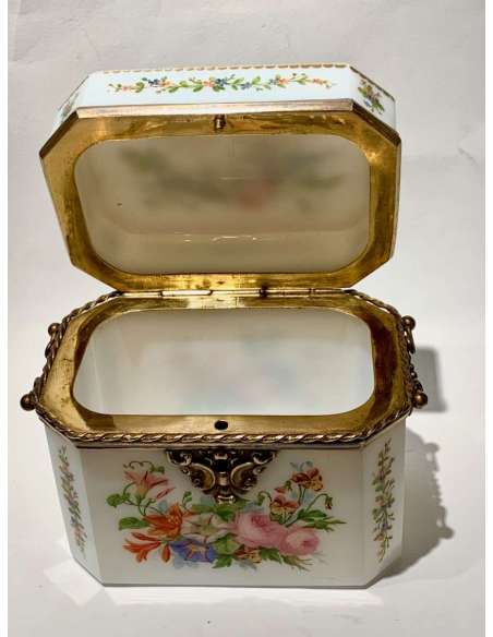 Baccarat : Coffret En Opaline Par Jean François Robert - boîtes, étuis, nécessaires, coffrets-Bozaart