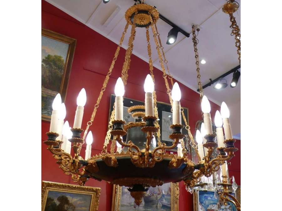 Gilded Bronze Chandelier With Six Bouquets Of Three Lights Restoration Style