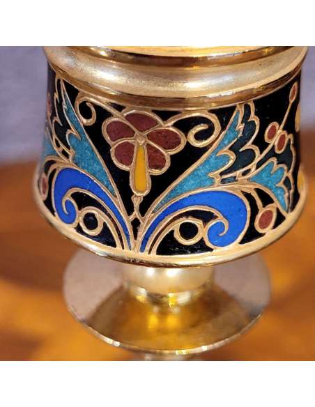 A Pair Of Gilded Bronze And Cloisonné Enamel Candle Holders. - Candle Holders - Torches-Bozaart