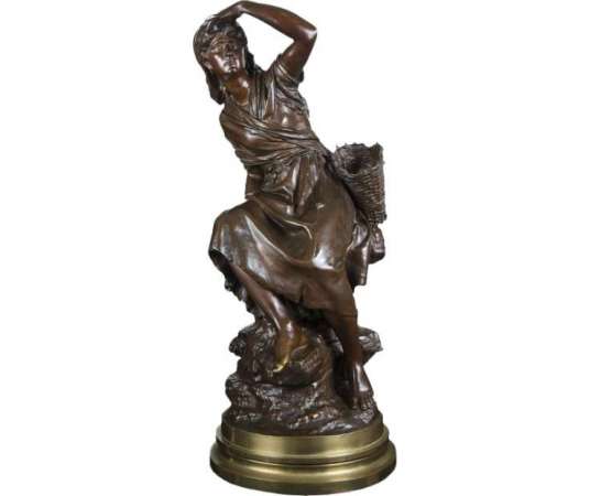 La Ramasseuse De Moules Sculpture En Bronze De Mathurin Moreau (1822-1912) - Bronzes anciens