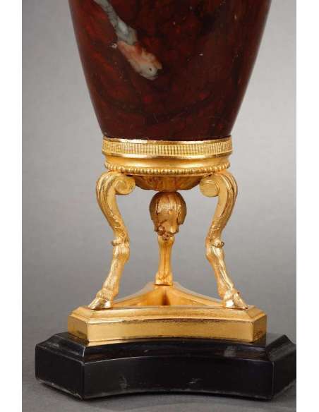 Neo-classical perfume burner morello cherry marble and gilded bronze - Objets d'art-Bozaart