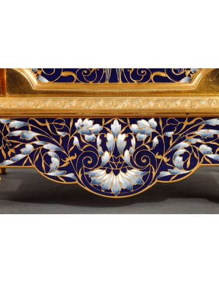 A fireplace trim in Gilded Bronze and Cloisonné enamel. - chimney linings-Bozaart