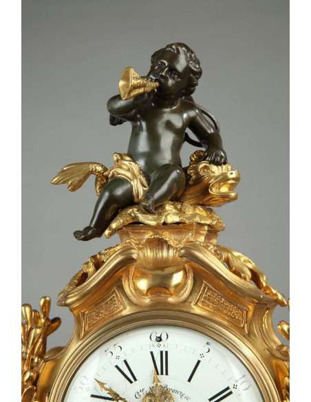 Rocaille Clock With Dolphins - antique clocks-Bozaart