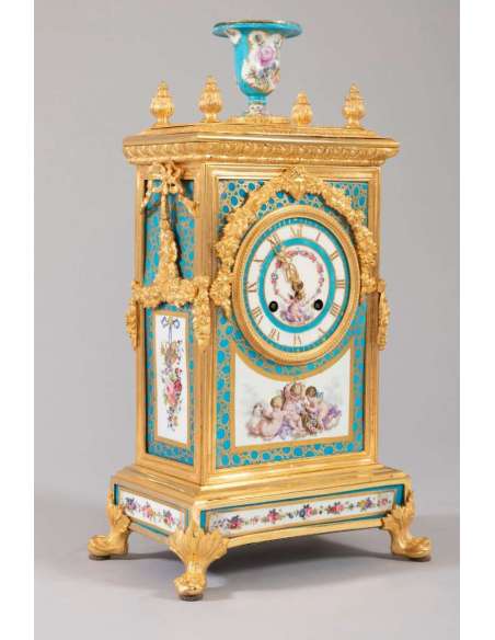 Louis XVI Terminal Clock In Gilded Mercury Bronze And Sevres Porcelain - antique Clocks-Bozaart