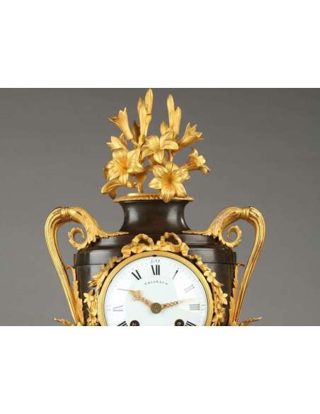 Vintage clock L XVI, Gilded And Patinated Bronze - antique clocks-Bozaart