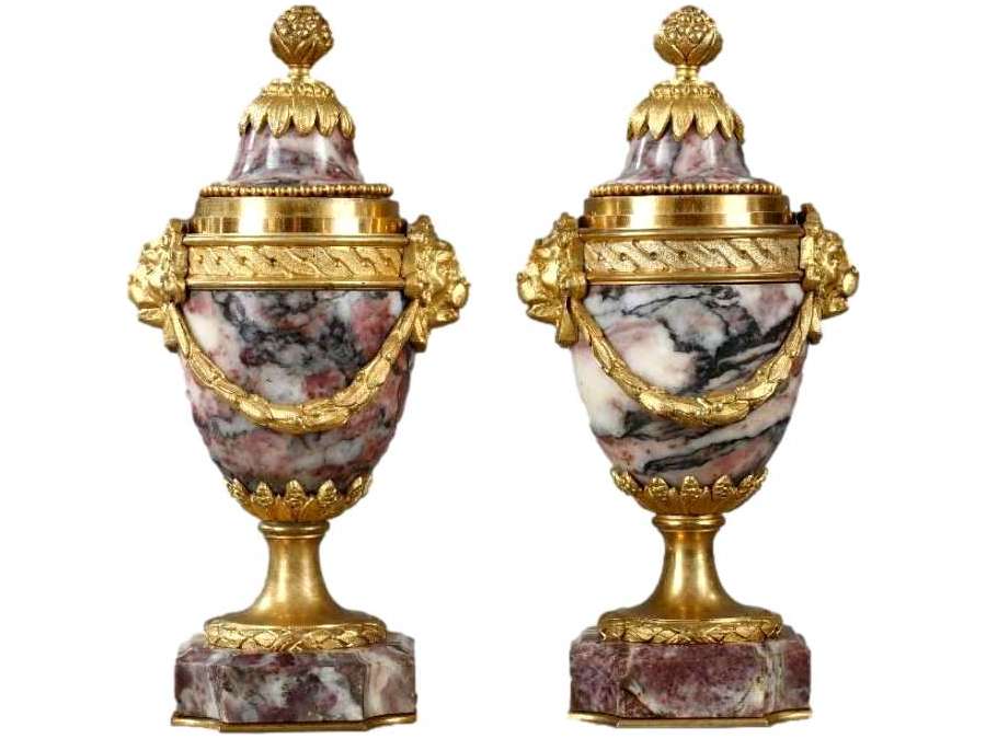 Superb Reversible Cassolettes In Marble And Gilded Bronze - Candle Holders - Torches