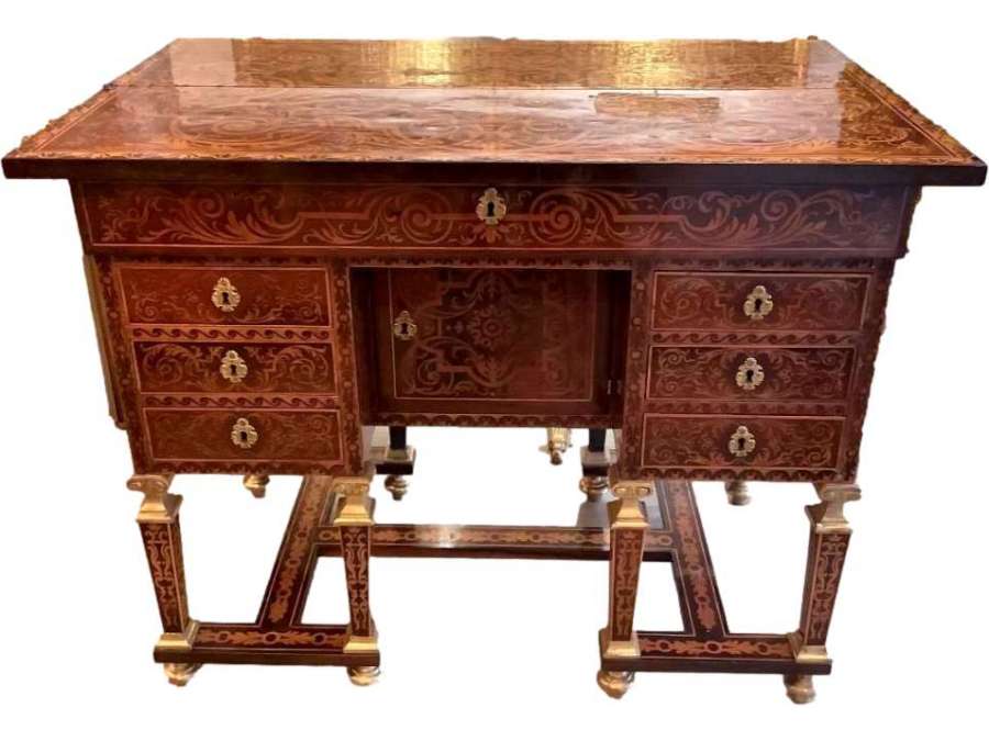 Mazarin desk in rosewood+ from the 17th century