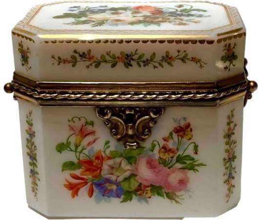 Baccarat : Opaline Box By Jean François Robert - boxes, cases, necessary, boxes