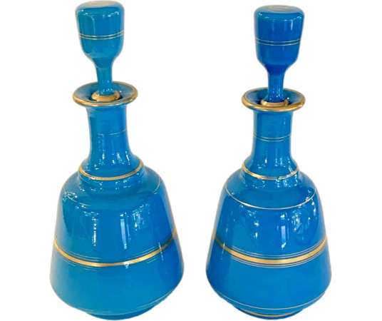 Pair Of Flag Blue Opaline Flasks - Opalines, enameled glasses