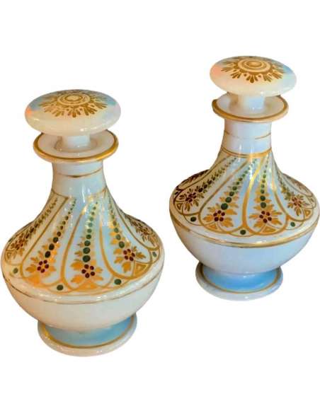 Pair Of Opaline Flasks from the Charles X period - Opalines, enameled glasses-Bozaart