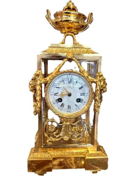 Pendulum With Lion's Muffs - antique clocks-Bozaart