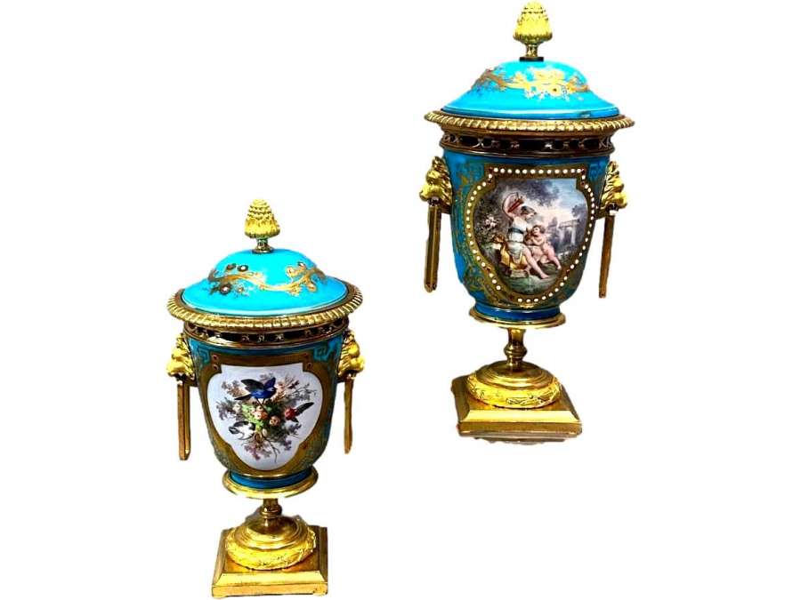 Pair Of Covered Vases, Perfume Burners In Porcelain And Gilded Bronze