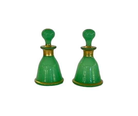 Baccarat: Pair Of Small Green Opaline Flasks - Opalines, enameled glasses