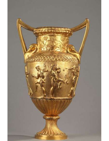 Large Antique Gilded Bronze Vase Attributed to F. Barbedienne - cups, basins, cassolettes-Bozaart