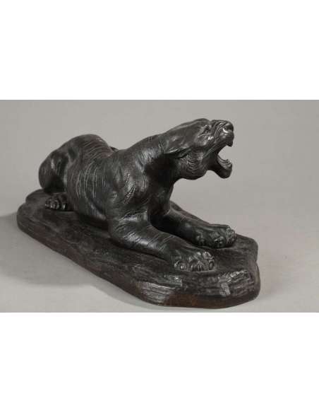 Lionne signée CARVIN en Bronze - Bronzes animaliers-Bozaart