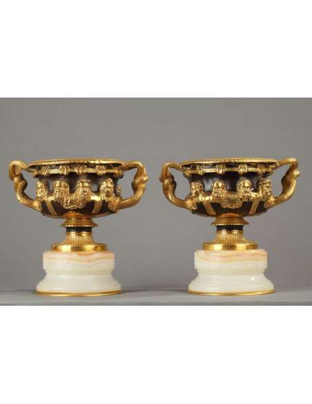 Pair Of Warwick Vases With Bronze And Onyx Beards - cups, basins, cassolettes-Bozaart