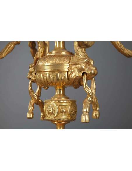 Importante garniture en bronze doré aux mufles de lion. - garnitures de cheminées-Bozaart