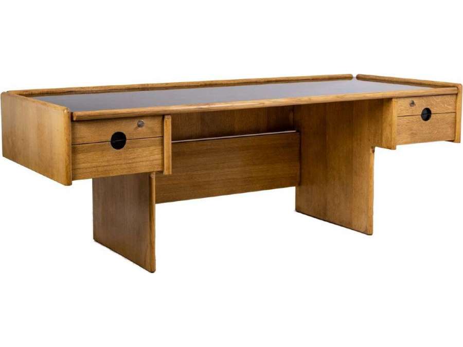 Large oak desk from the 20th century. Circa 1970