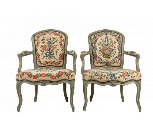 A Pair of Louis XV period (1724 - 1774) armchairs. 18th century.