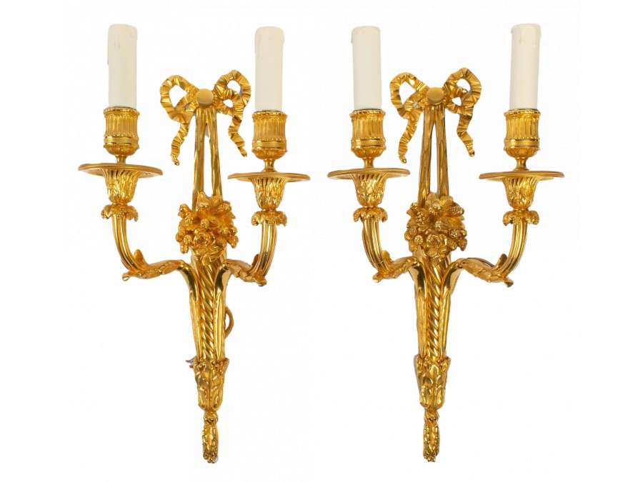 Paire d' appliques de style Louis XVI ( XIXème siècle )