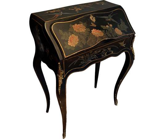 Lacquered desk with Chinese decorations+ French work circa 1940