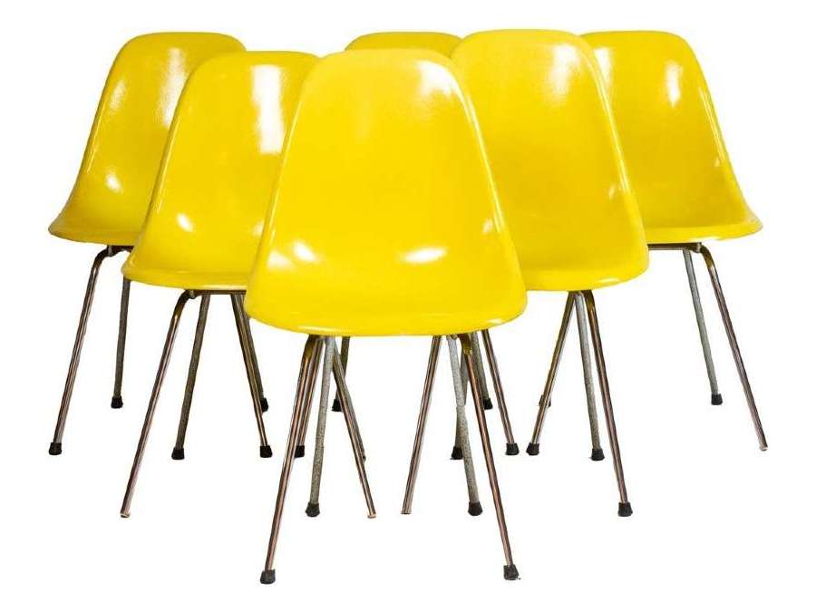 Charles Eames: Series of chairs+ in metal. Circa 1960