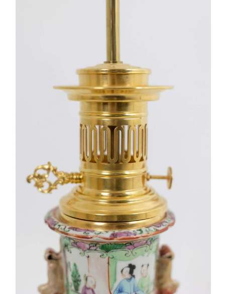 Paire de lampes en porcelaine de Canton, 19ème siècle-Bozaart