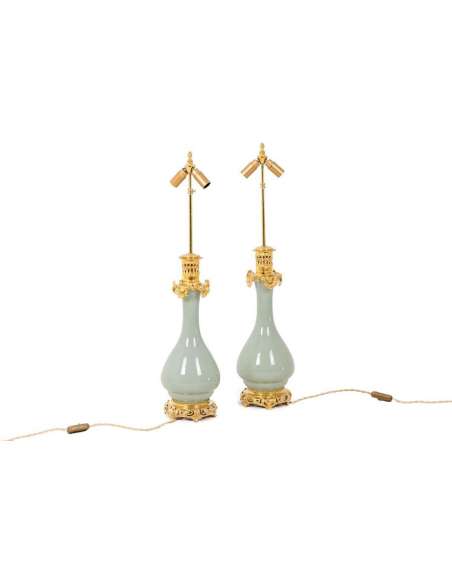 Paire De Lampes En Porcelaine Céladon Et Bronze, Circa 1880, LS4600722 - lampes à pétrole-Bozaart