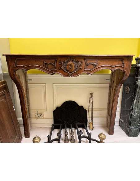 Louis 15 fireplace in walnut from the 18th century-Bozaart