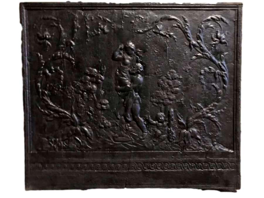 Important mythological+ cast iron fireback from the 18th century