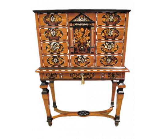 A Dutch cabinet. 17th century.