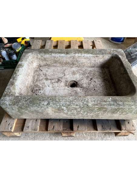 Large antique stone sink from the 19th century-Bozaart