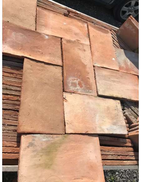 Large terracotta tiles from the 19th century-Bozaart