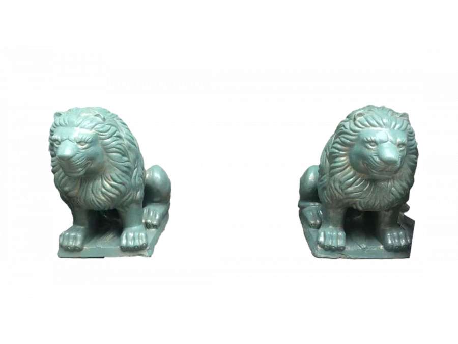 Pair of lions in terracotta+ 20th century