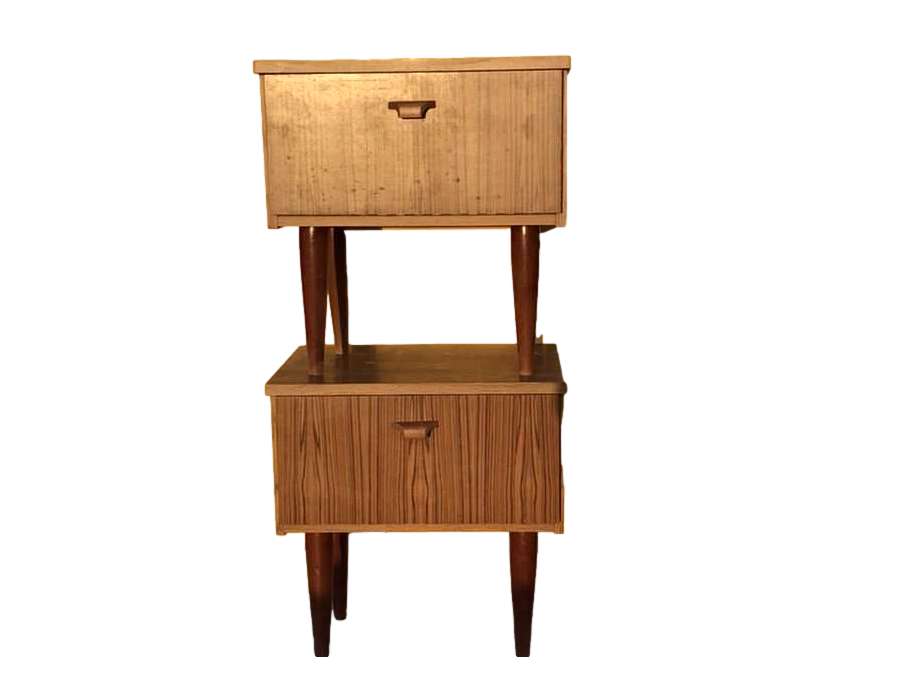 Commode ancienne du 20ème siècle trois tiroirs en bois année 1970