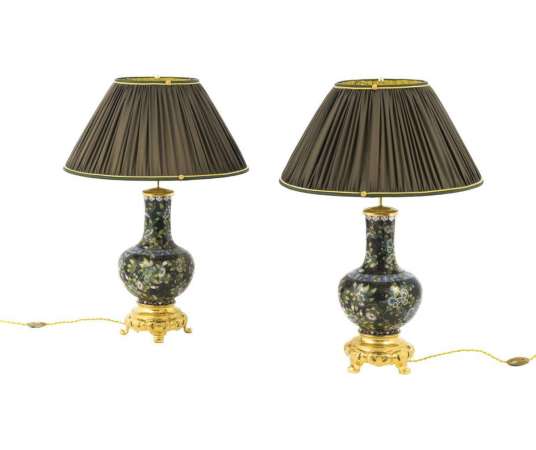 Pair of black cloisonne enamel and gilded bronze lamps, circa 1880 - LS37131001 - lamps