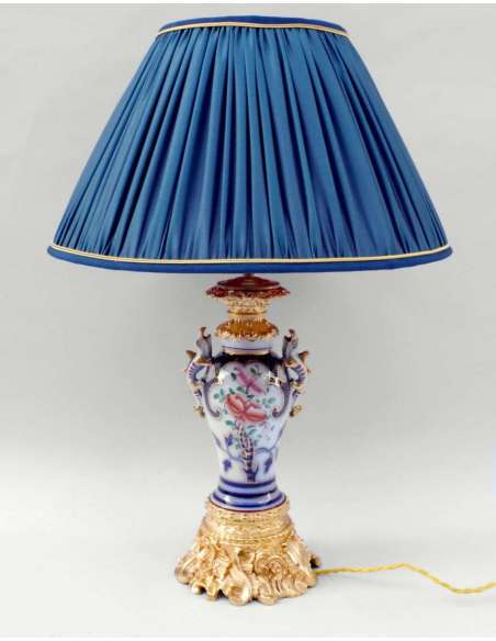 Paire de lampes en porcelaine de Valentine à prises lézards, circa 1880 - LS3458961 - lampes à pétrole-Bozaart