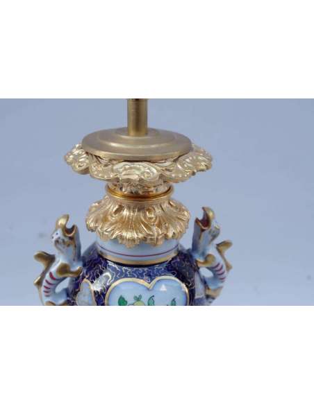 Paire de lampes en porcelaine de Valentine à prises lézards, circa 1880 - LS3458961 - lampes à pétrole-Bozaart