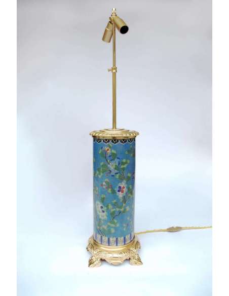 Paire De Lampes Rouleaux En Emaux Cloisonnés Et Bronze Doré, Circa 1900 - LS3566931 - lampes-Bozaart