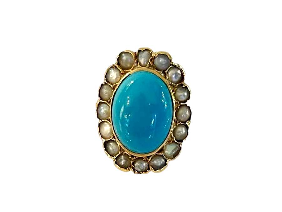 Important Gold Ring Set With A Turquoise In An Entourage Of Pearls.