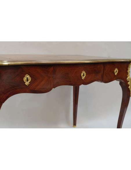 Small flat desk Louis XV style purple wood marquetry, circa 1880 - LS34421601 - Desks-Bozaart
