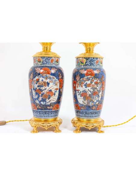 Paire De Lampes En Porcelaine d'Imari Et Bronze Doré, Circa 1880, Ls4547631 - lampes à pétrole-Bozaart