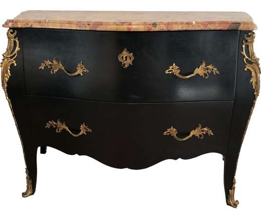 Commode galbée ebonisée ornée+ d'eléments en bronze estampillée+ de Beyne Roubaix circa 1900