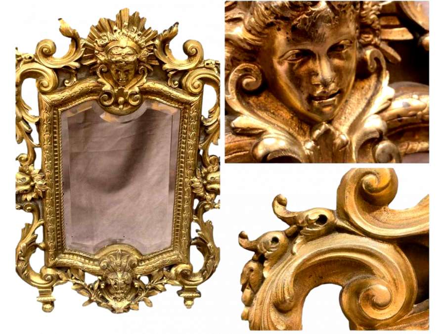 Glace miroir en bronze doré.+ Style Napoléon III du 19e siècle
