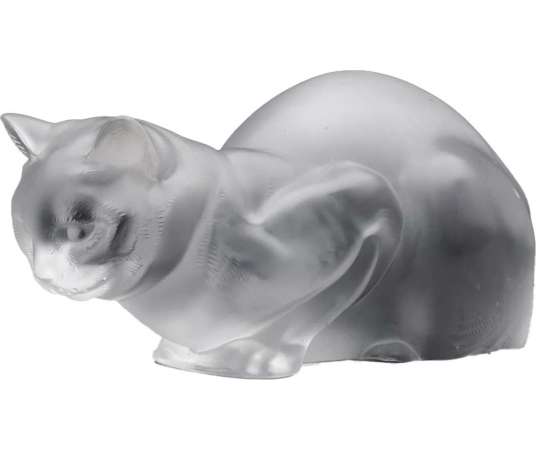 Maison Lalique : "Reclining Cat"+ in crystal circa 1932