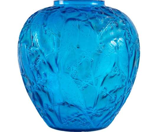 René Lalique 20th century glass "Parakeets" vase