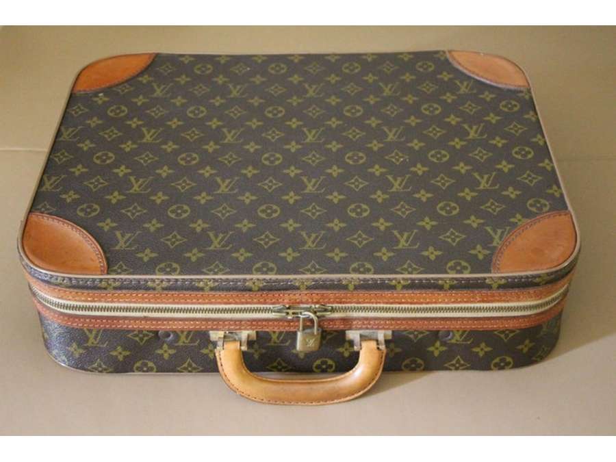 Valise cabine Louis Vuitton semi-rigide du 20ème siècle - Bozaart