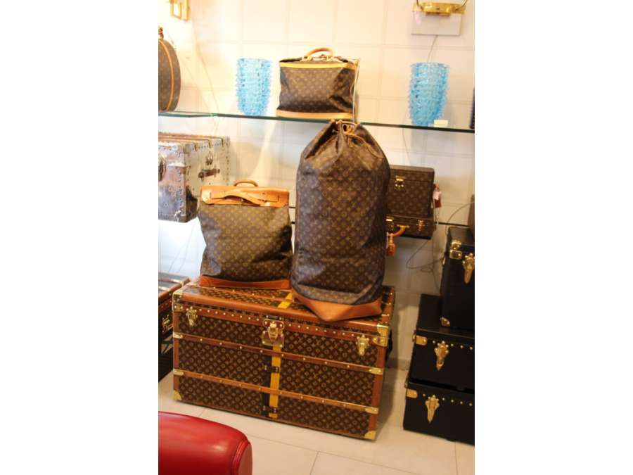 Bags, Large Vintage Louis Vuitton Travel Bag